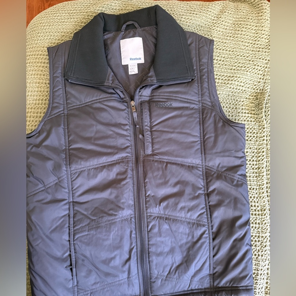 Men’s Reebok Grey Vest Jacket medium